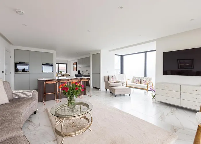 Curran Gate Luxury Serviced Apartments, Portrush