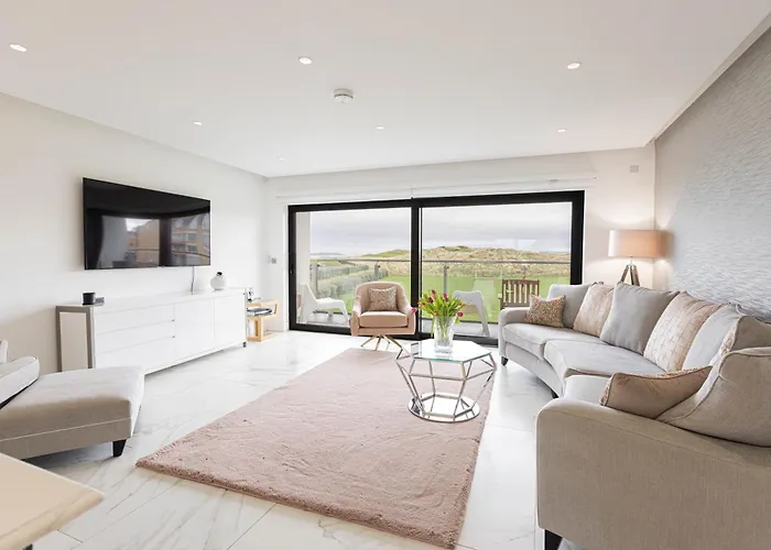 Curran Gate Luxury Serviced Apartments, Portrush